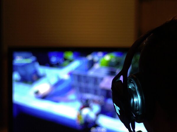 Best gaming laptops of 2025 including Alienware x17 R2, ASUS ROG Strix Scar 16, MSI GE76 Raider, Razer Blade 18, and Lenovo Legion 7i.