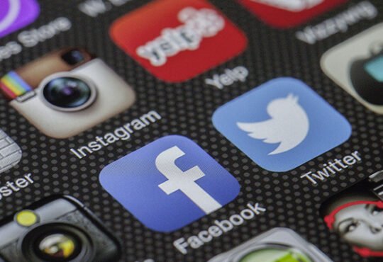 Digital affiliate marketing with AI and social media elements