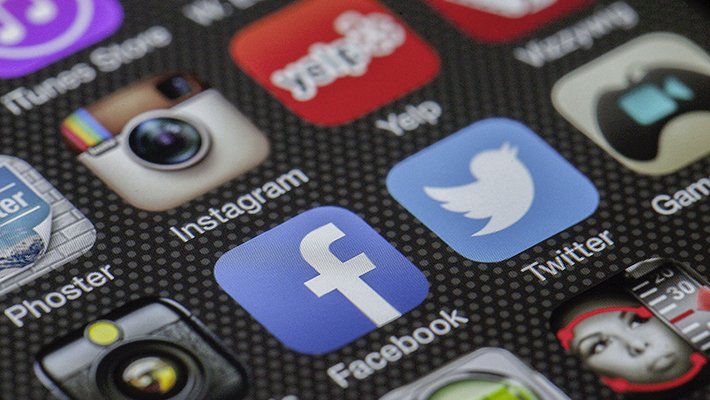 Digital affiliate marketing with AI and social media elements