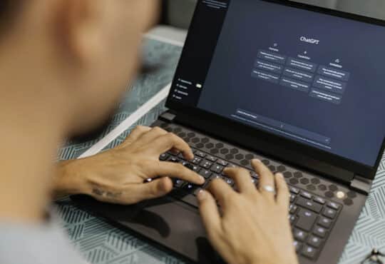 Earn money using AI chatbots on laptop in 2025